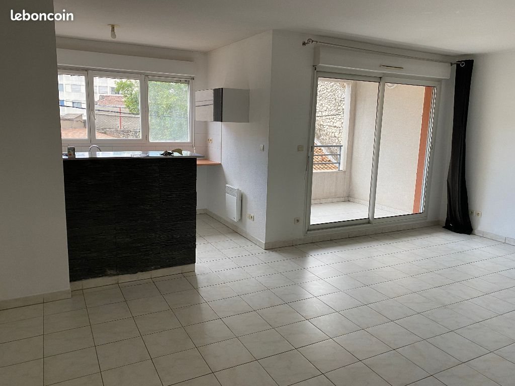 Appartement à louer, 56m², Nîmes