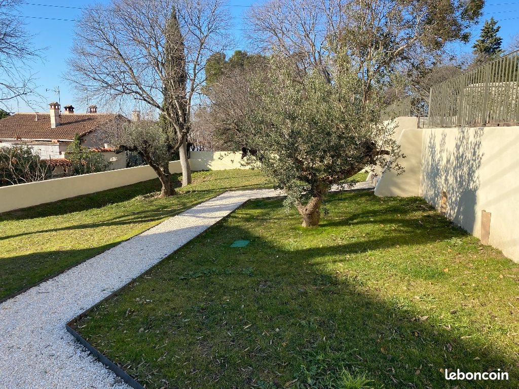 Appartement à louer, 47m², Nîmes