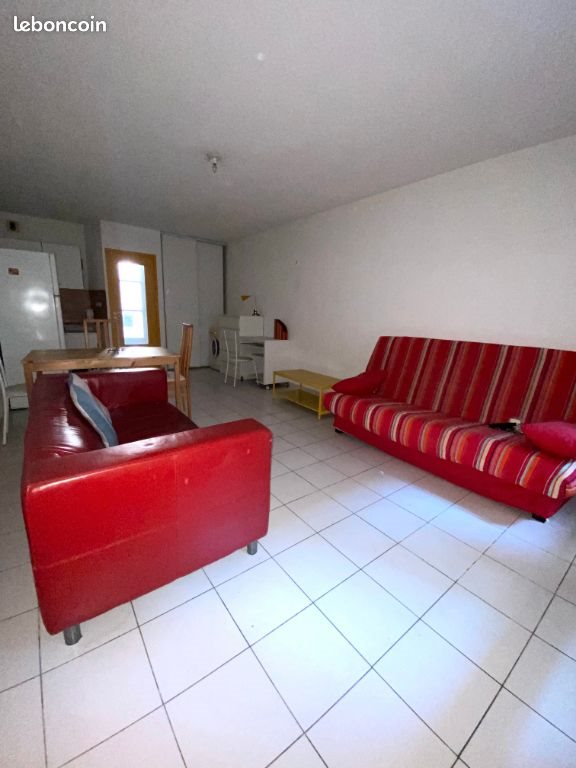 Appartement à louer, 29m², Nîmes