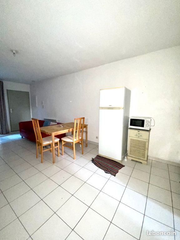 Appartement à louer, 29m², Nîmes
