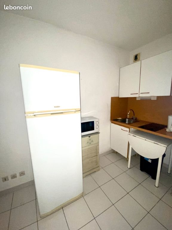 Appartement à louer, 29m², Nîmes