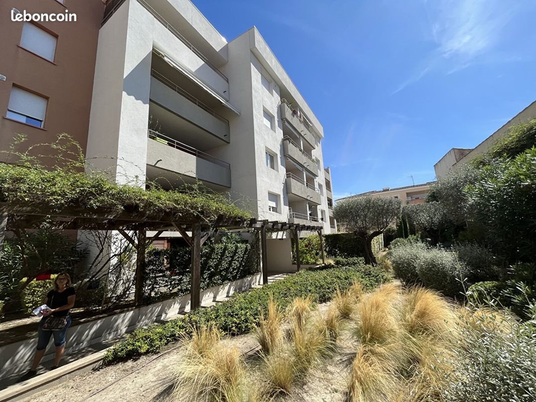 Appartement à louer, 40m², Nîmes