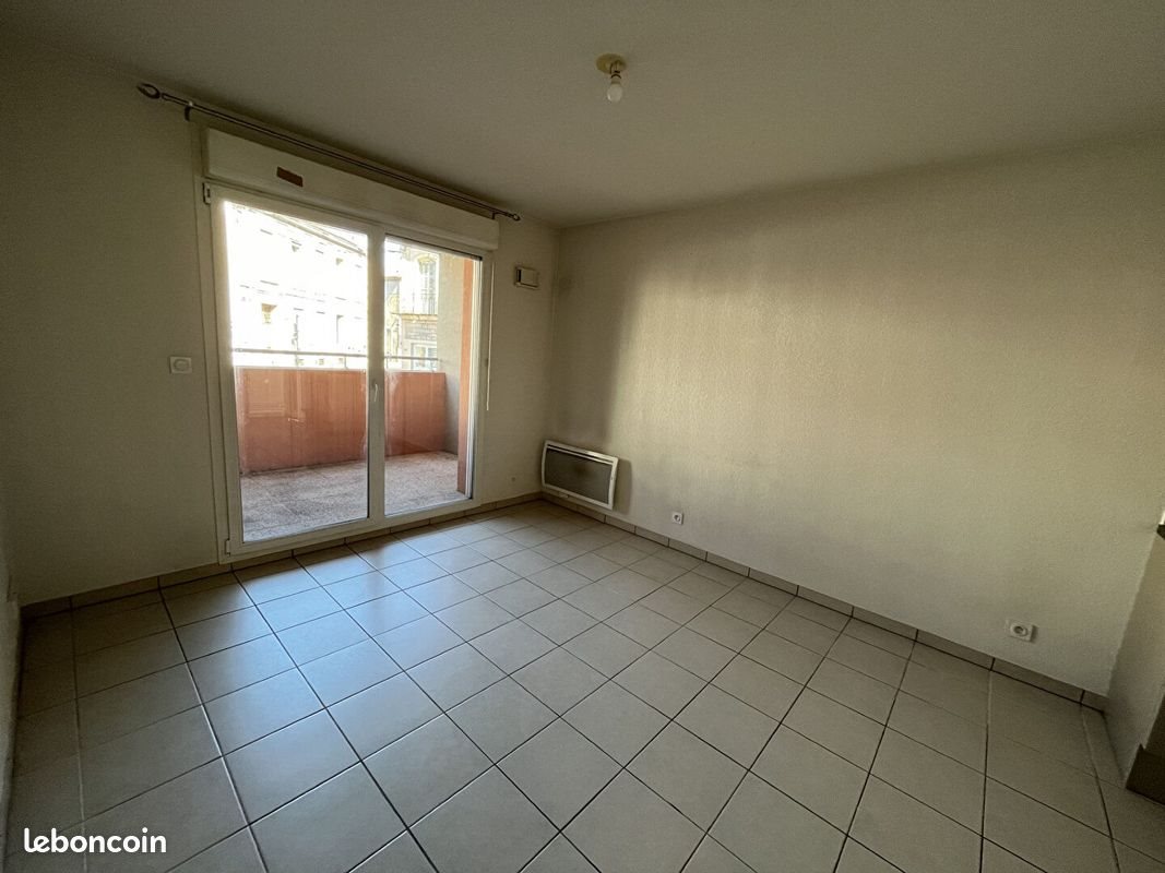 Appartement à louer, 40m², Nîmes