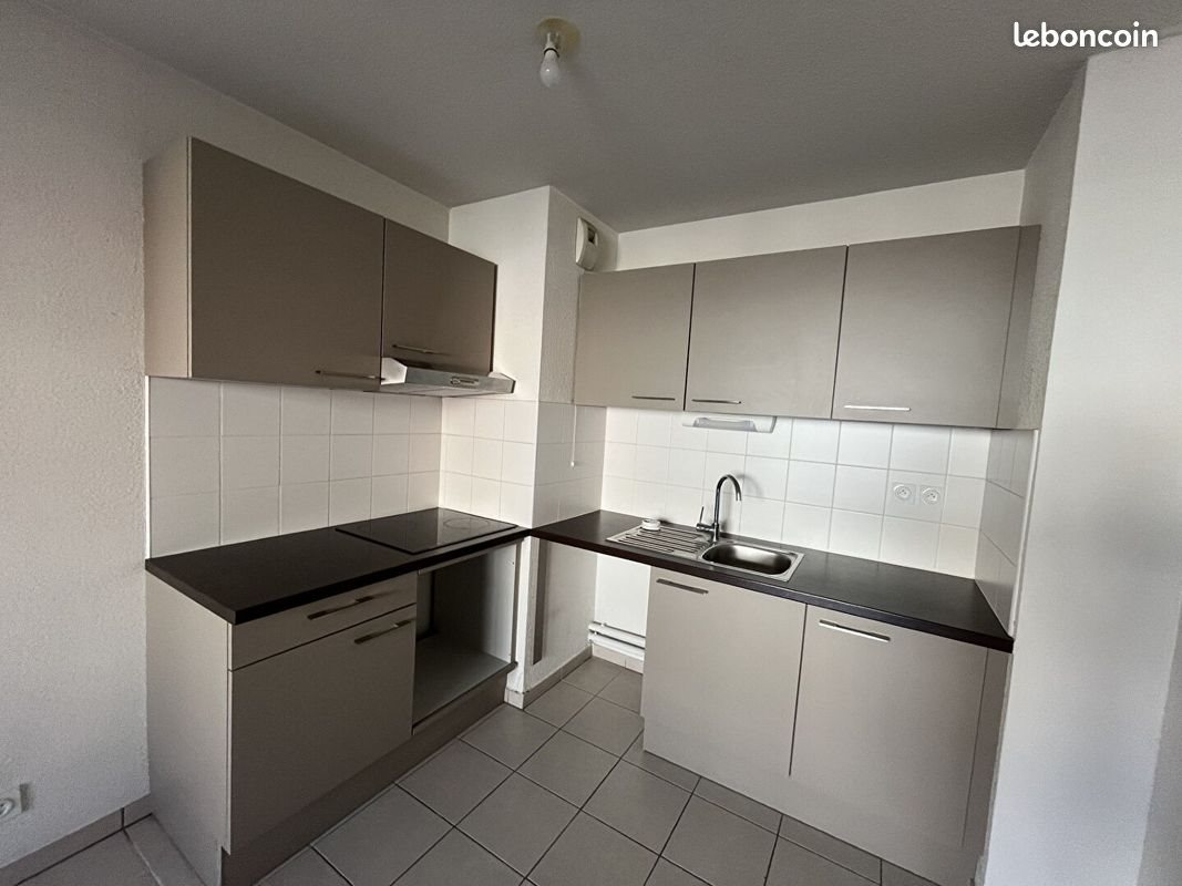 Appartement à louer, 40m², Nîmes