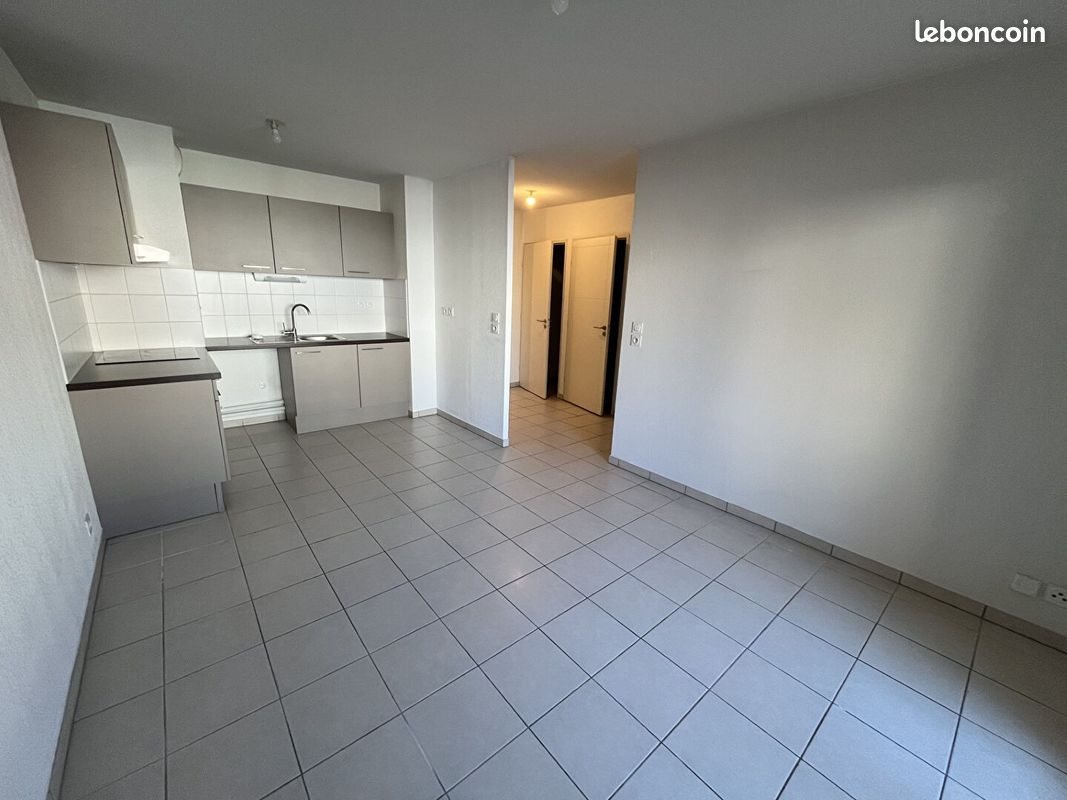 Appartement à louer, 40m², Nîmes