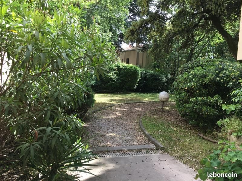 Appartement à louer, 38m², Nîmes