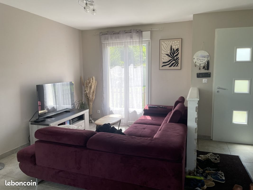 Maison à louer, 91m², Wassy