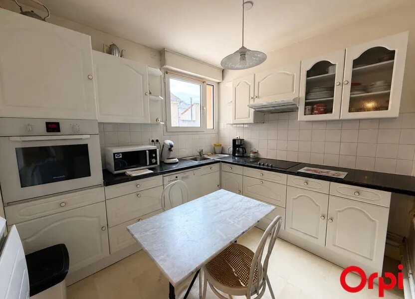 Appartement à vendre, 71m², Saint-Amand-Montrond