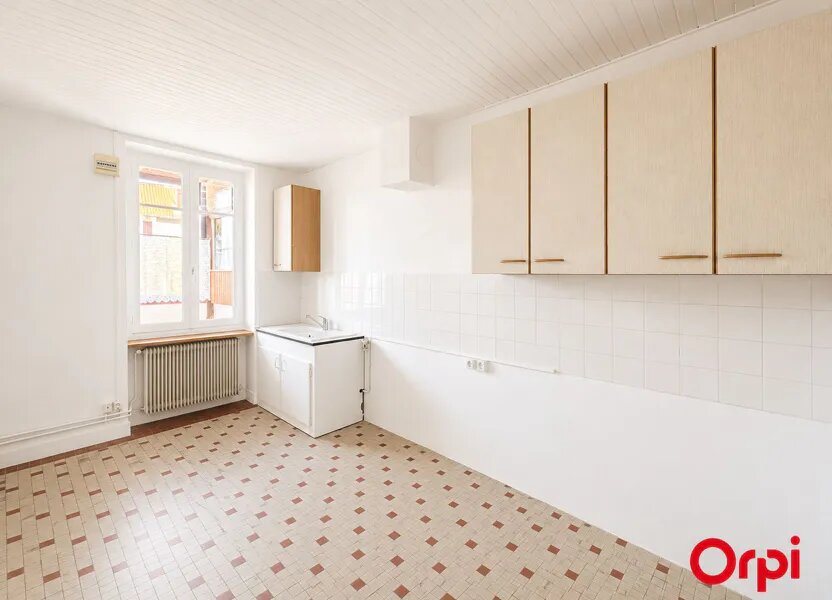 Maison à vendre, 71m², Saint-Amand-Montrond