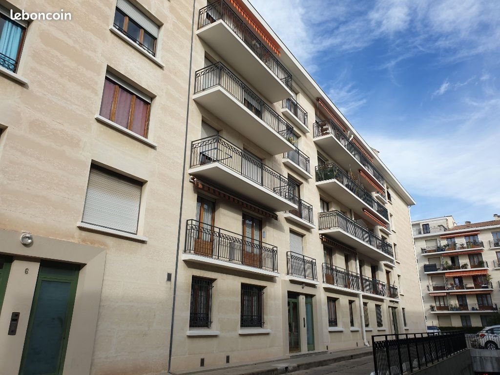 Appartement à louer, 56m², Nîmes
