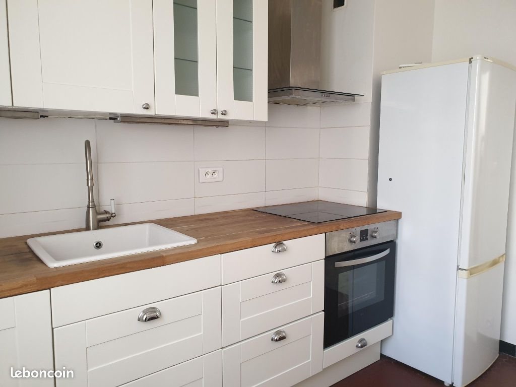 Appartement à louer, 56m², Nîmes
