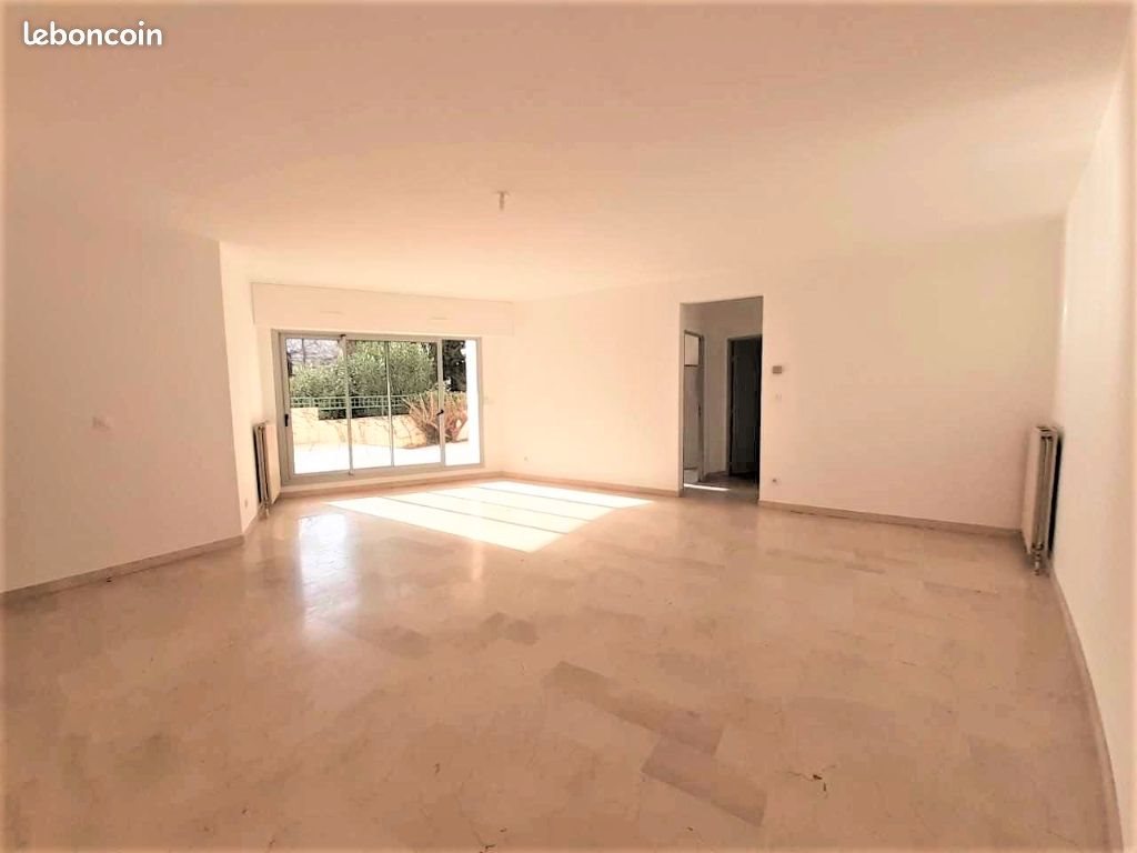 Appartement à louer, 83m², Nîmes