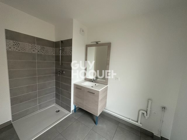 Appartement à louer, 43m², Décines-Charpieu