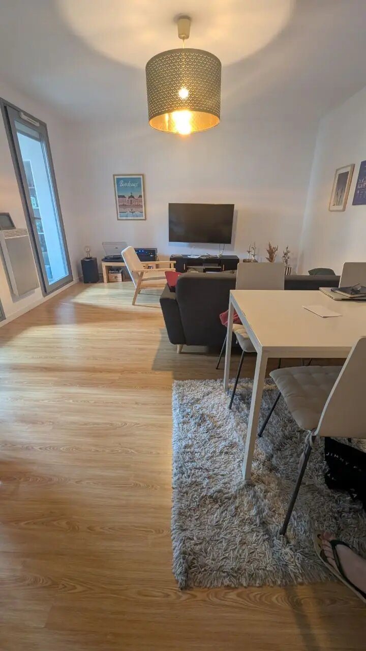 Appartement à louer, 68m², Bordeaux