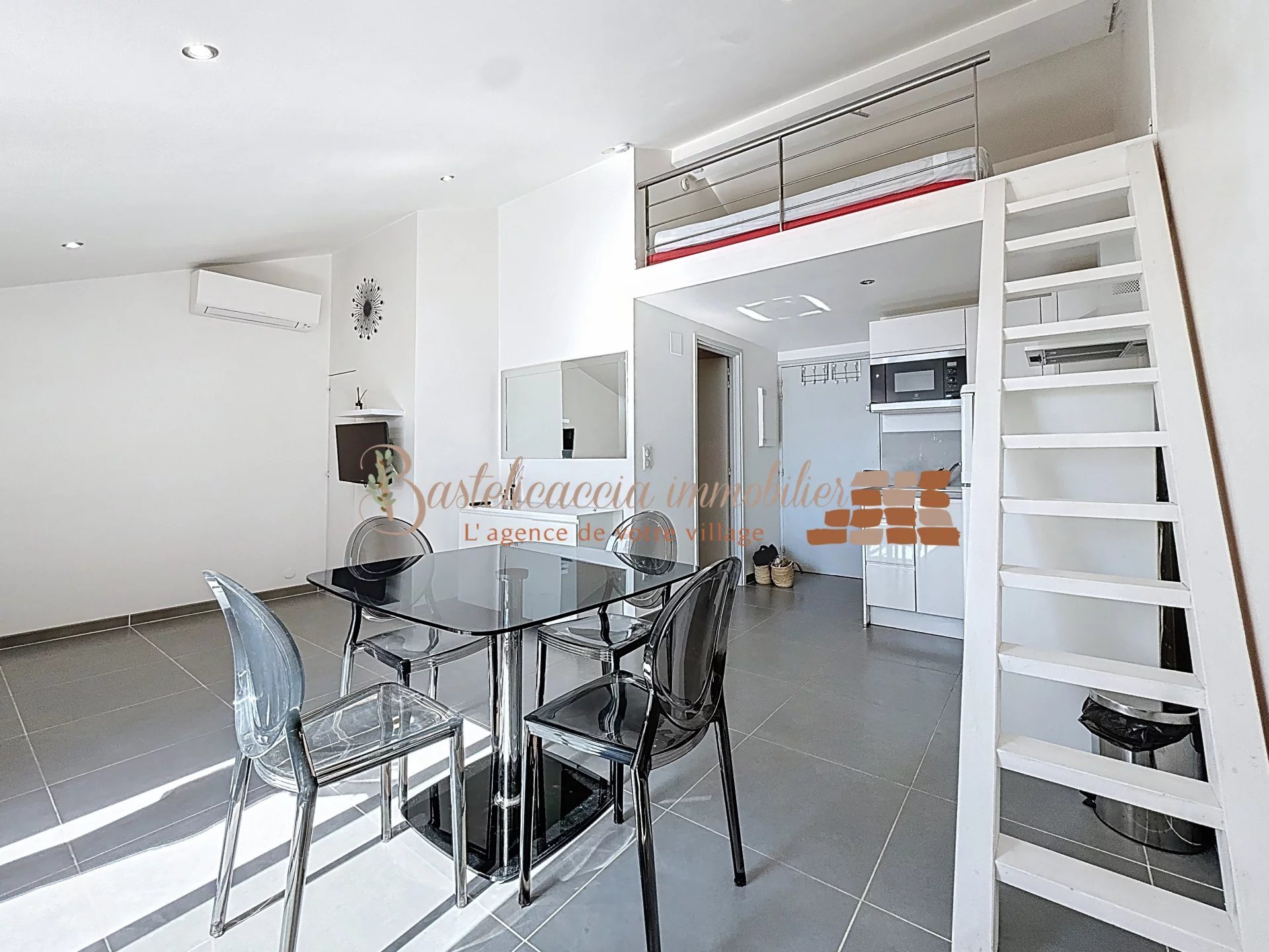 Appartement à louer, 27m², Ajaccio