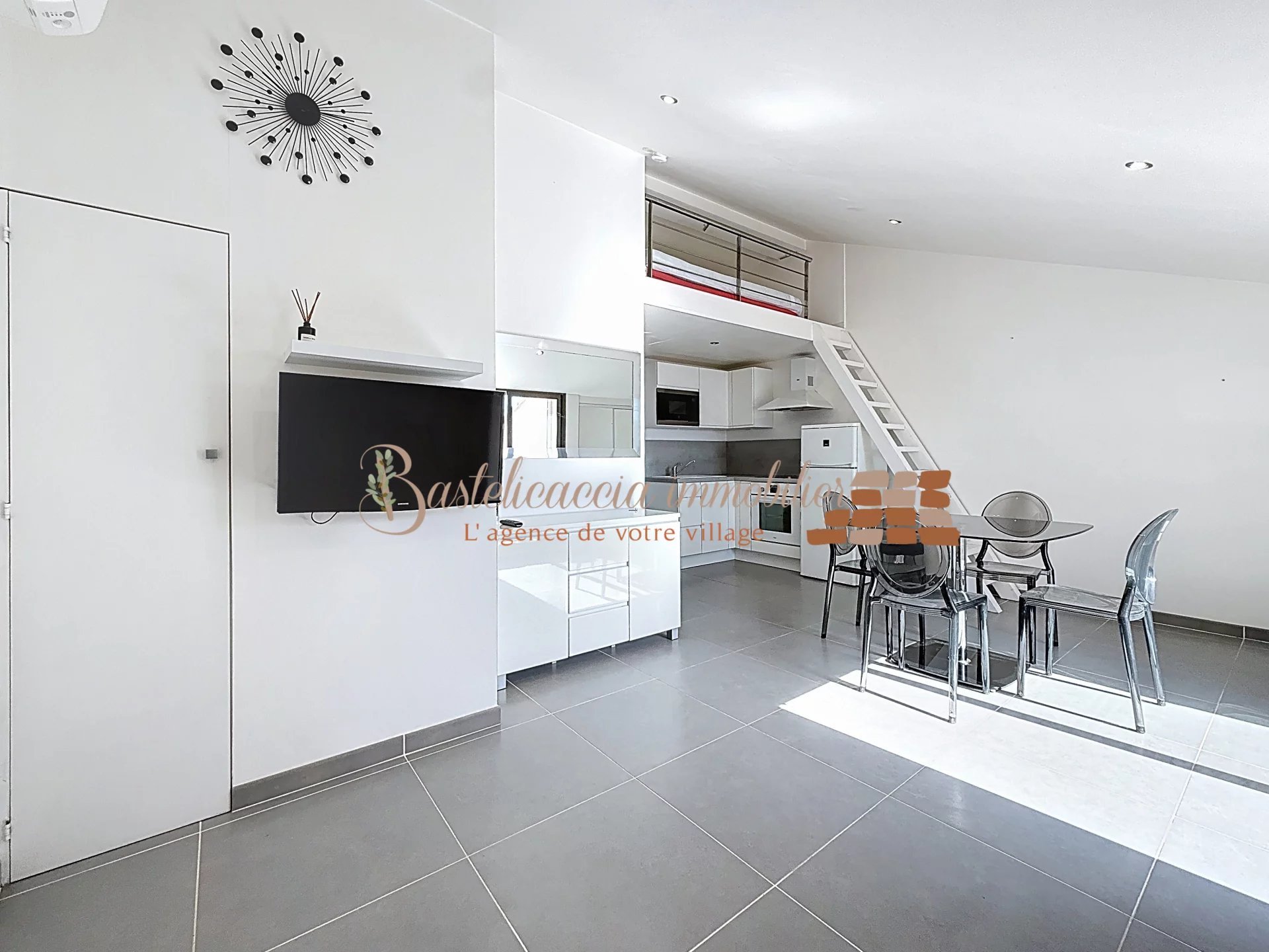 Appartement à louer, 27m², Ajaccio