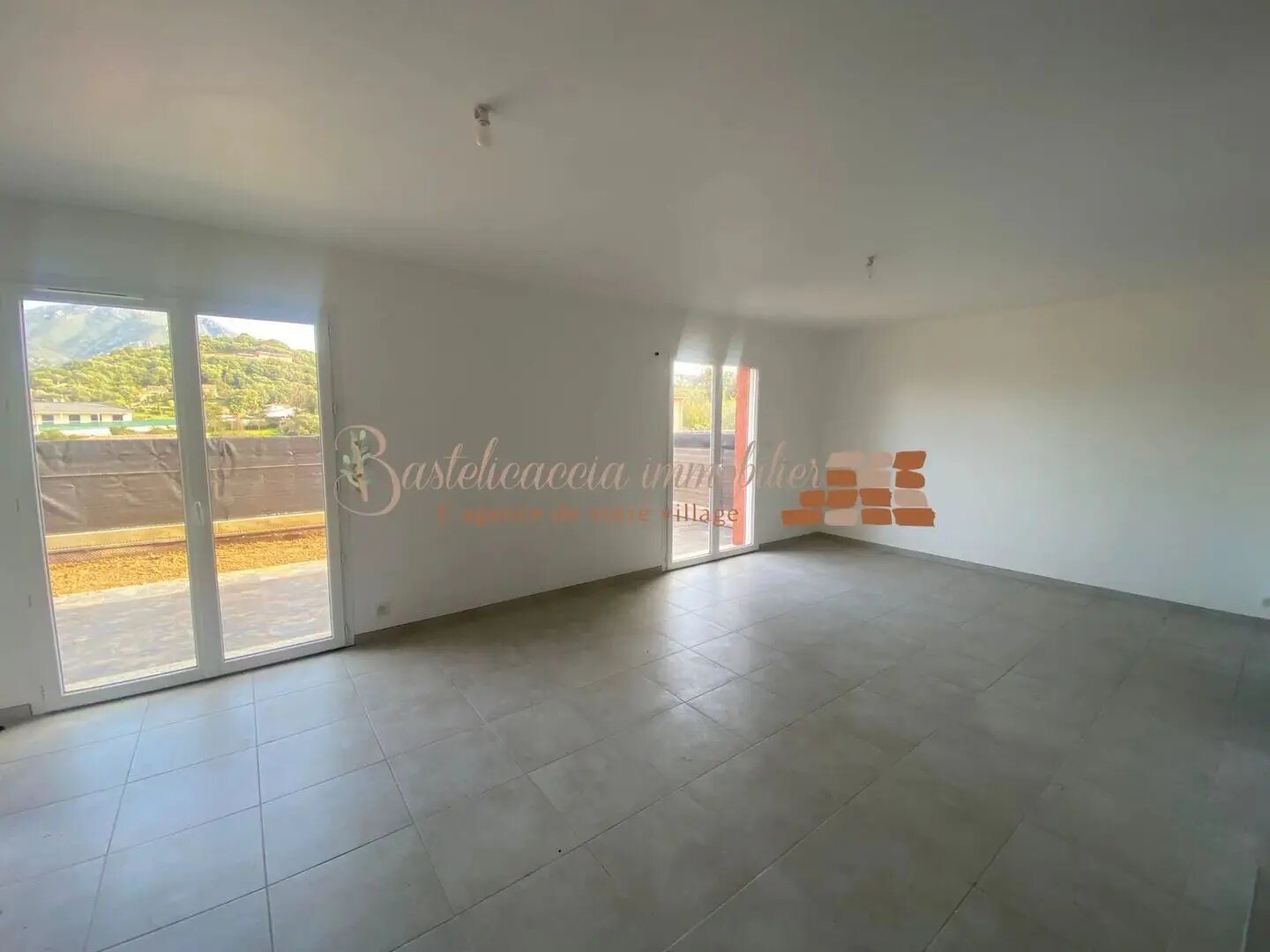 Maison à louer, 85m², Bastelicaccia