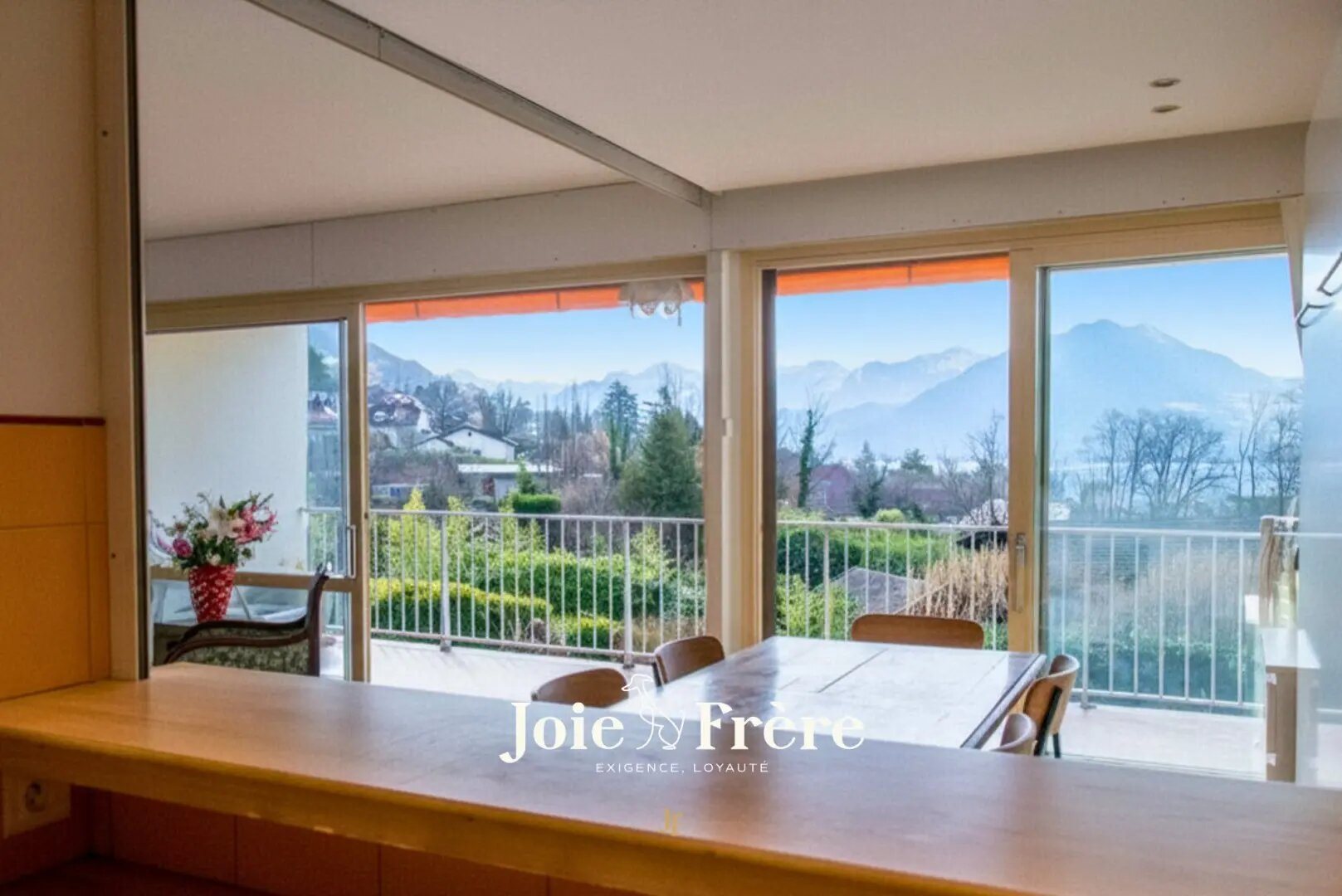 Appartement à vendre, 76m², Veyrier-du-Lac