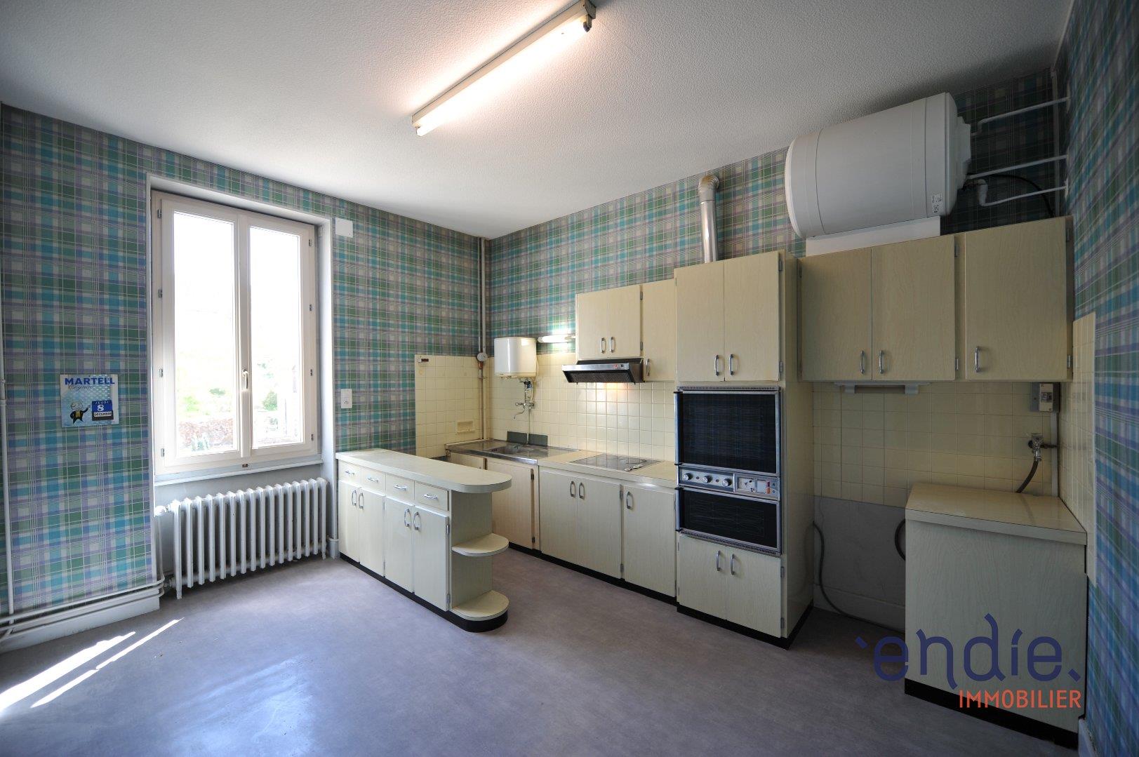 Maison à vendre, 386m², Néris-les-Bains