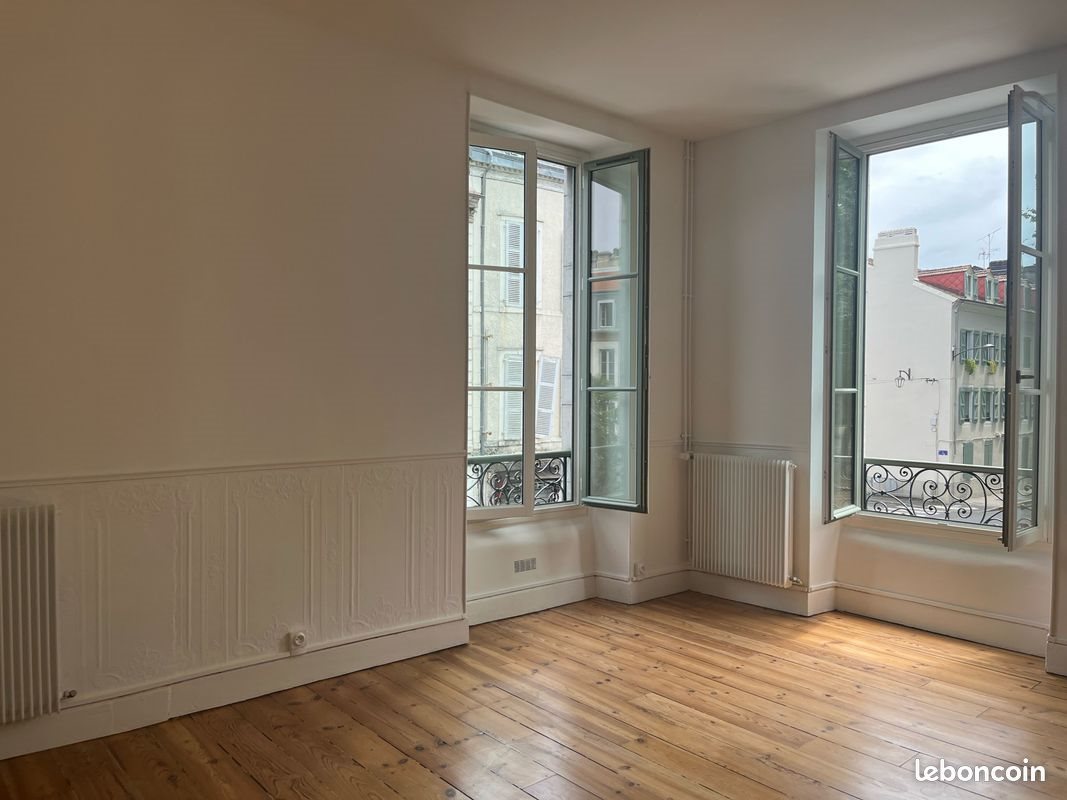 Appartement à louer, 61m², Pau