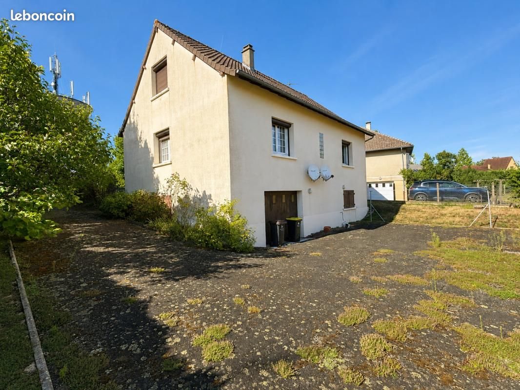 Maison à vendre, 107m², Lubersac