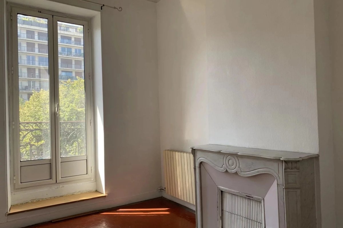 Appartement à louer, 65m², Marseille 6ème