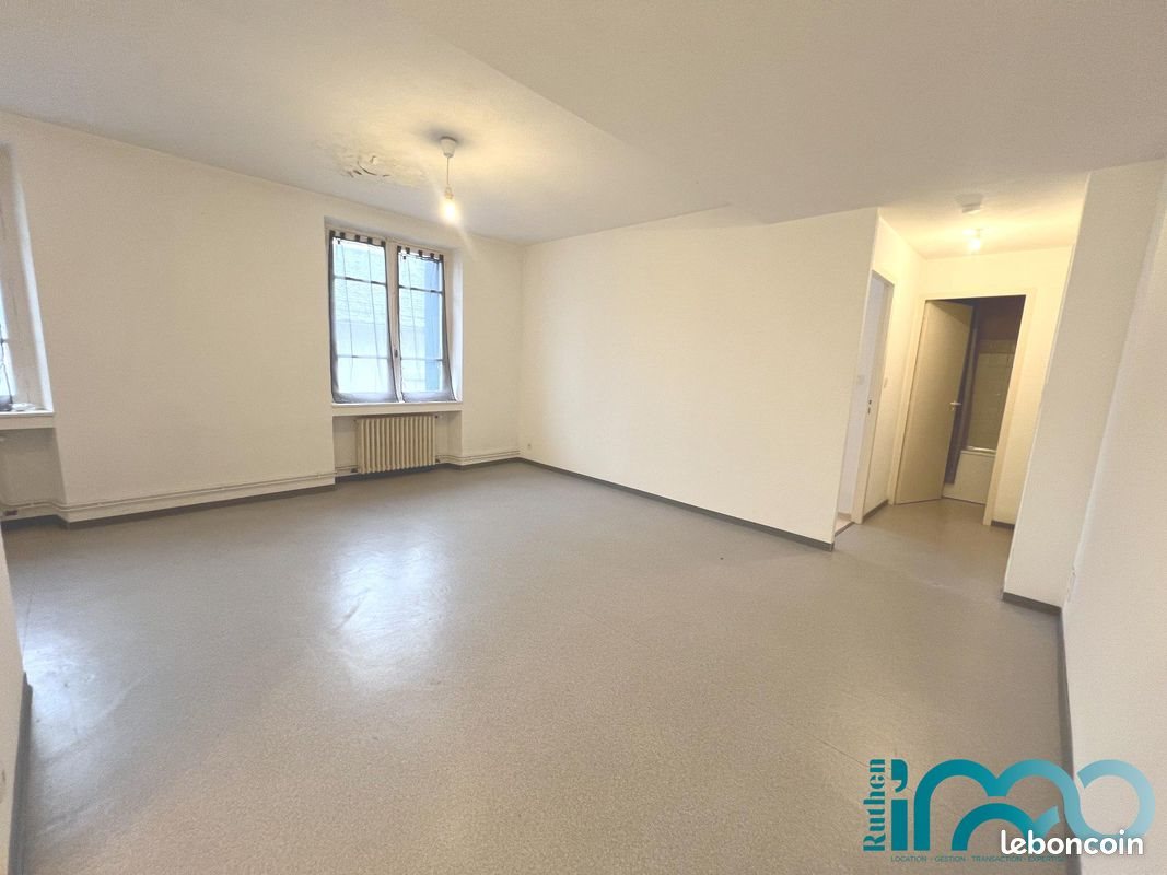 Appartement à louer, 44m², Réquista