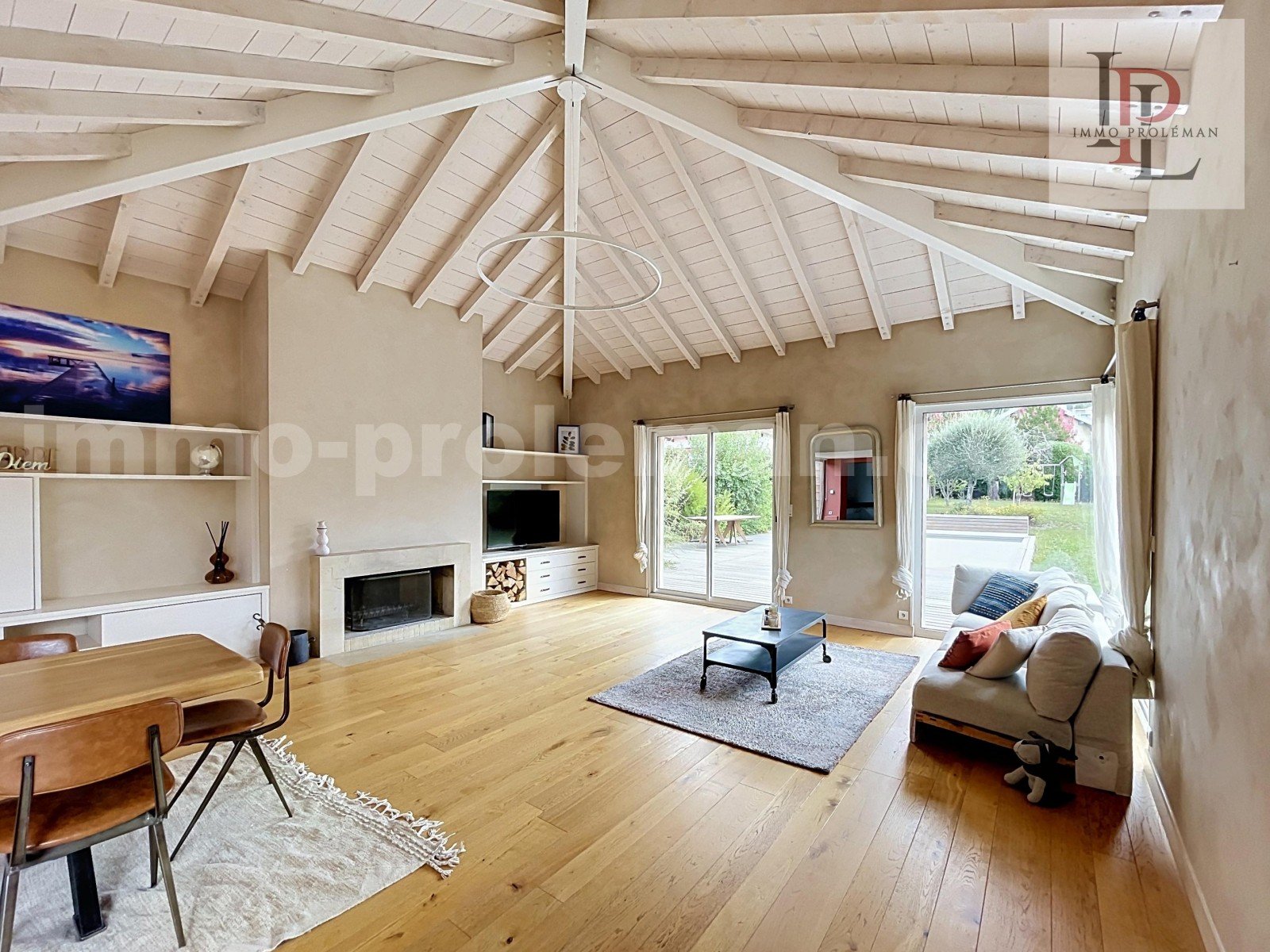 Maison à louer, 195m², Vétraz-Monthoux