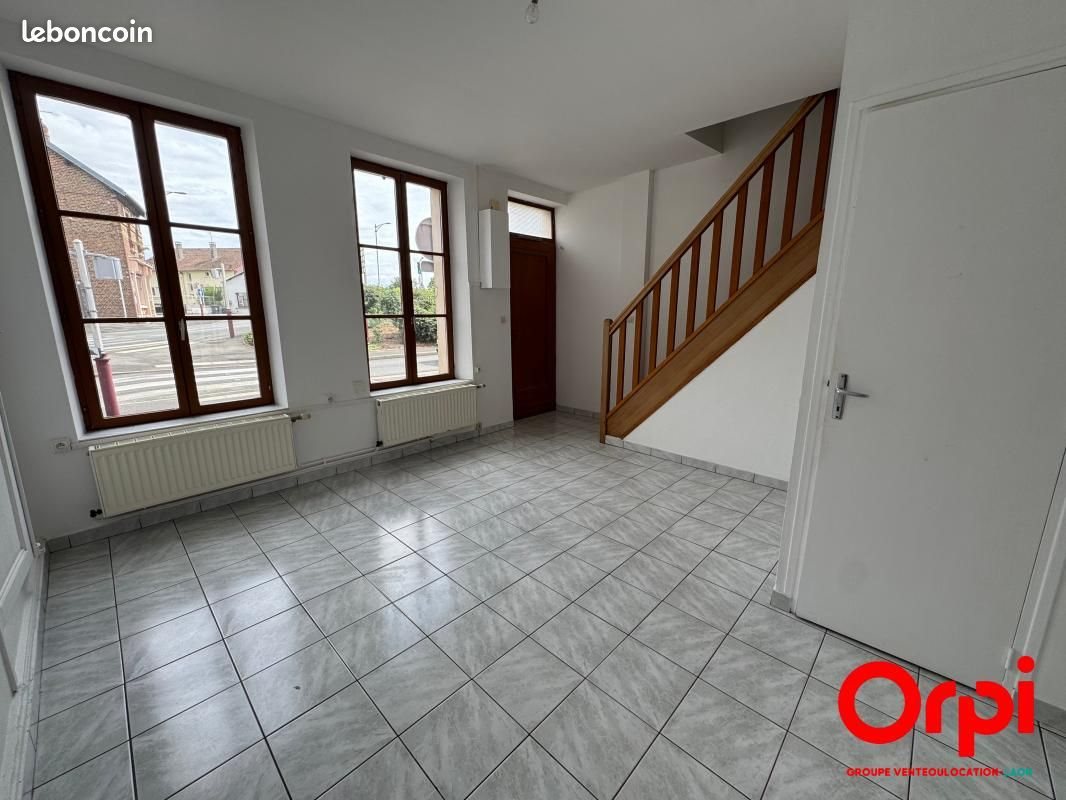 Maison à louer, 50m², Laon