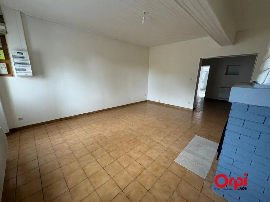 Maison à louer, 79m², Marle