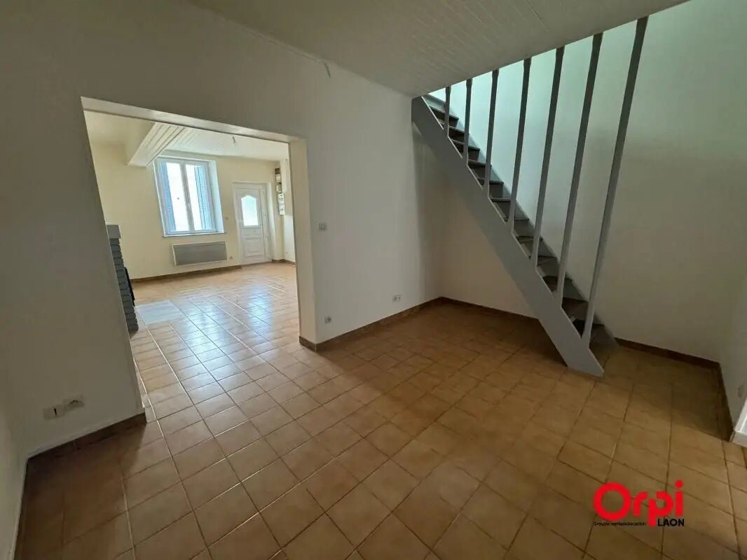 Maison à louer, 79m², Marle