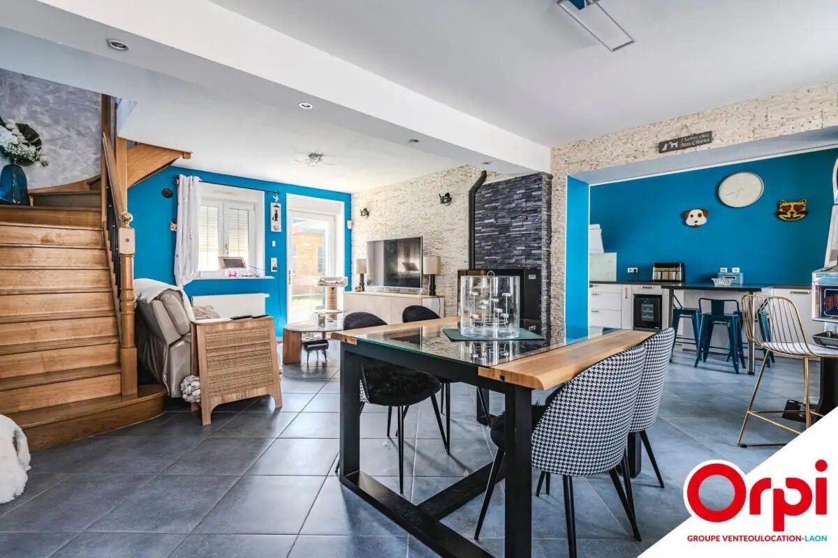 Maison à vendre, 115m², Bruyères-et-Montbérault