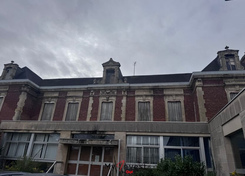 Maison à vendre, 1750m², Laon