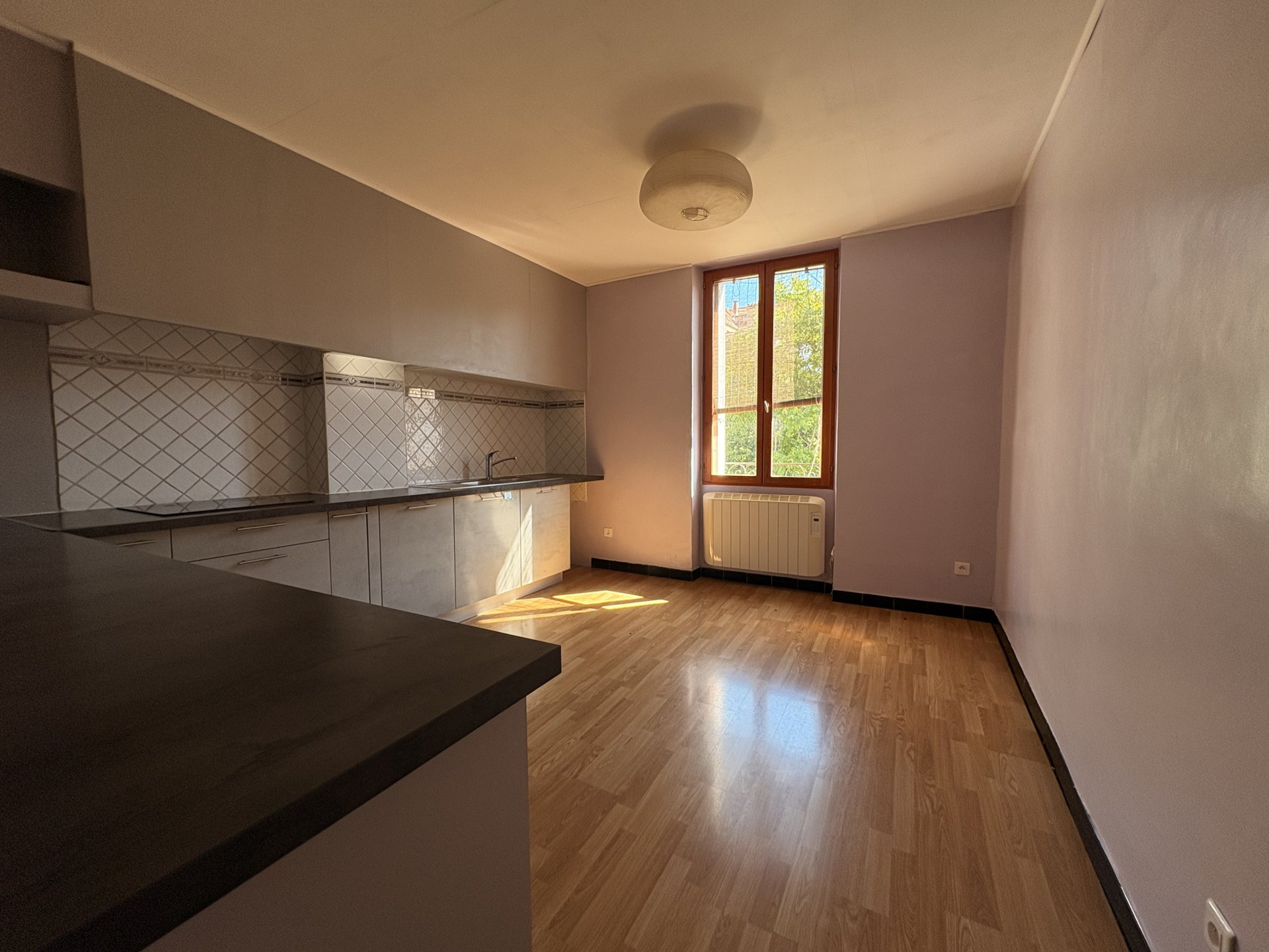 Appartement à louer, 77m², Béziers
