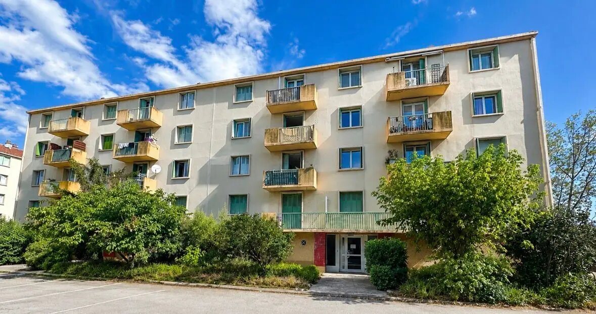 Appartement à louer, 65m², Saint-Andiol