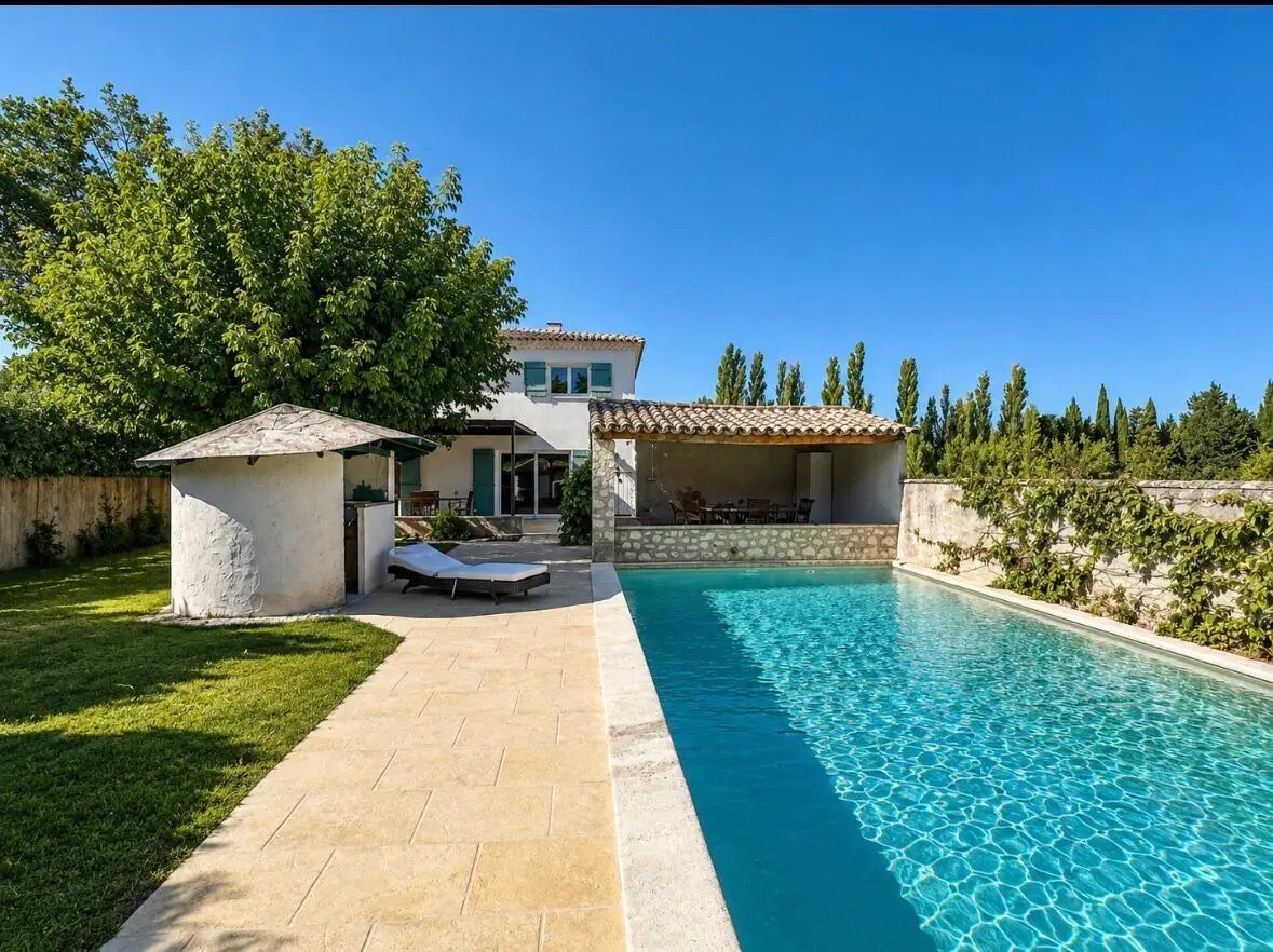 Maison à vendre, 207m², Mollégès