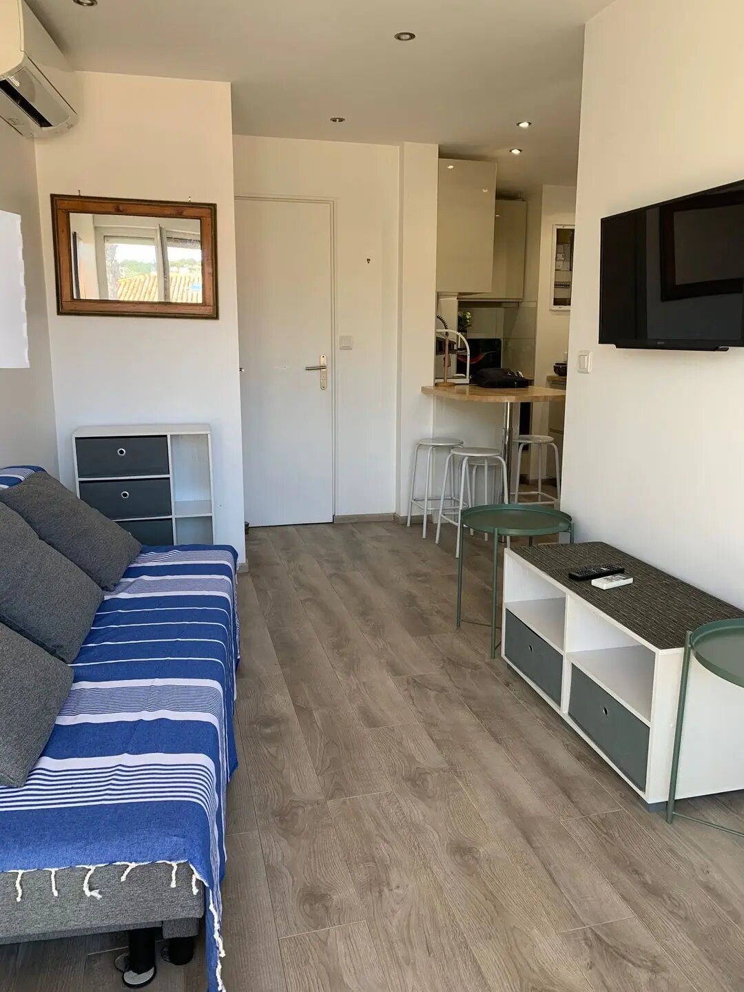 Appartement à louer, 29m², Cassis