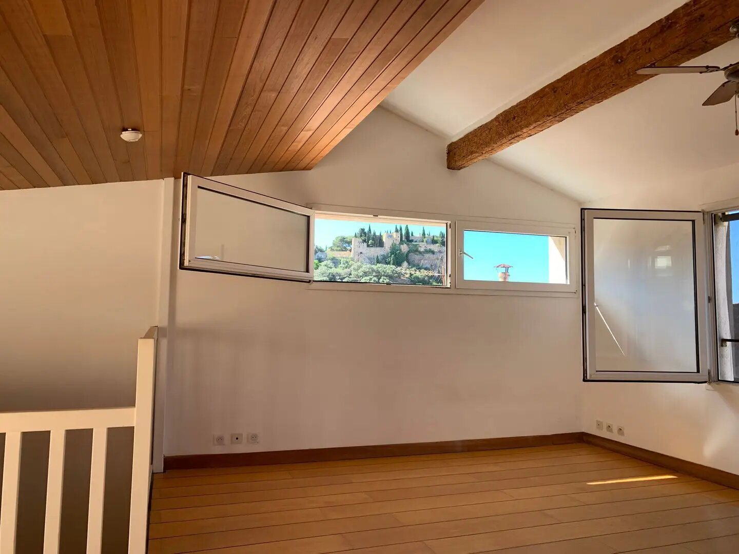 Appartement à louer, 75m², Cassis