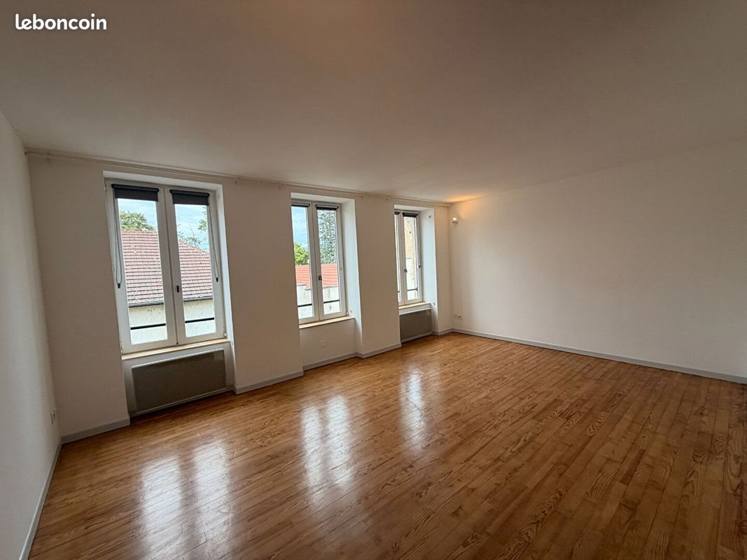 Appartement à louer, 56m², Louhans