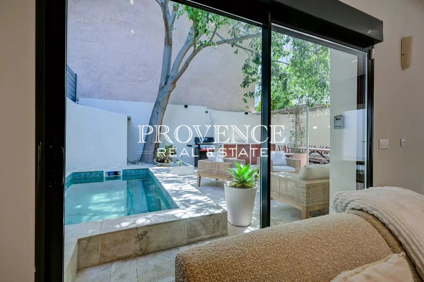 Maison à louer, 97m², Marseille 8ème