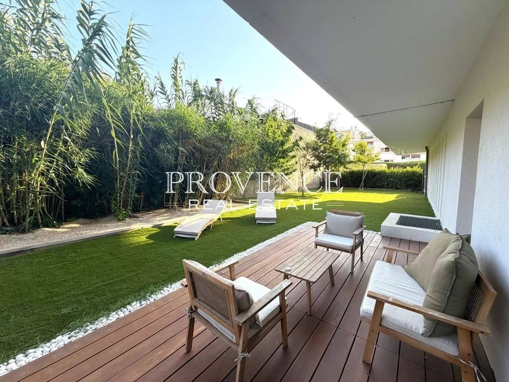 Appartement à louer, 64m², Marseille 8ème
