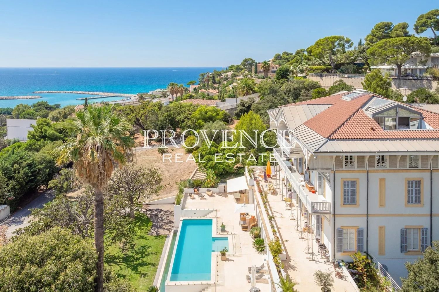Appartement à louer, 171m², Marseille 8ème
