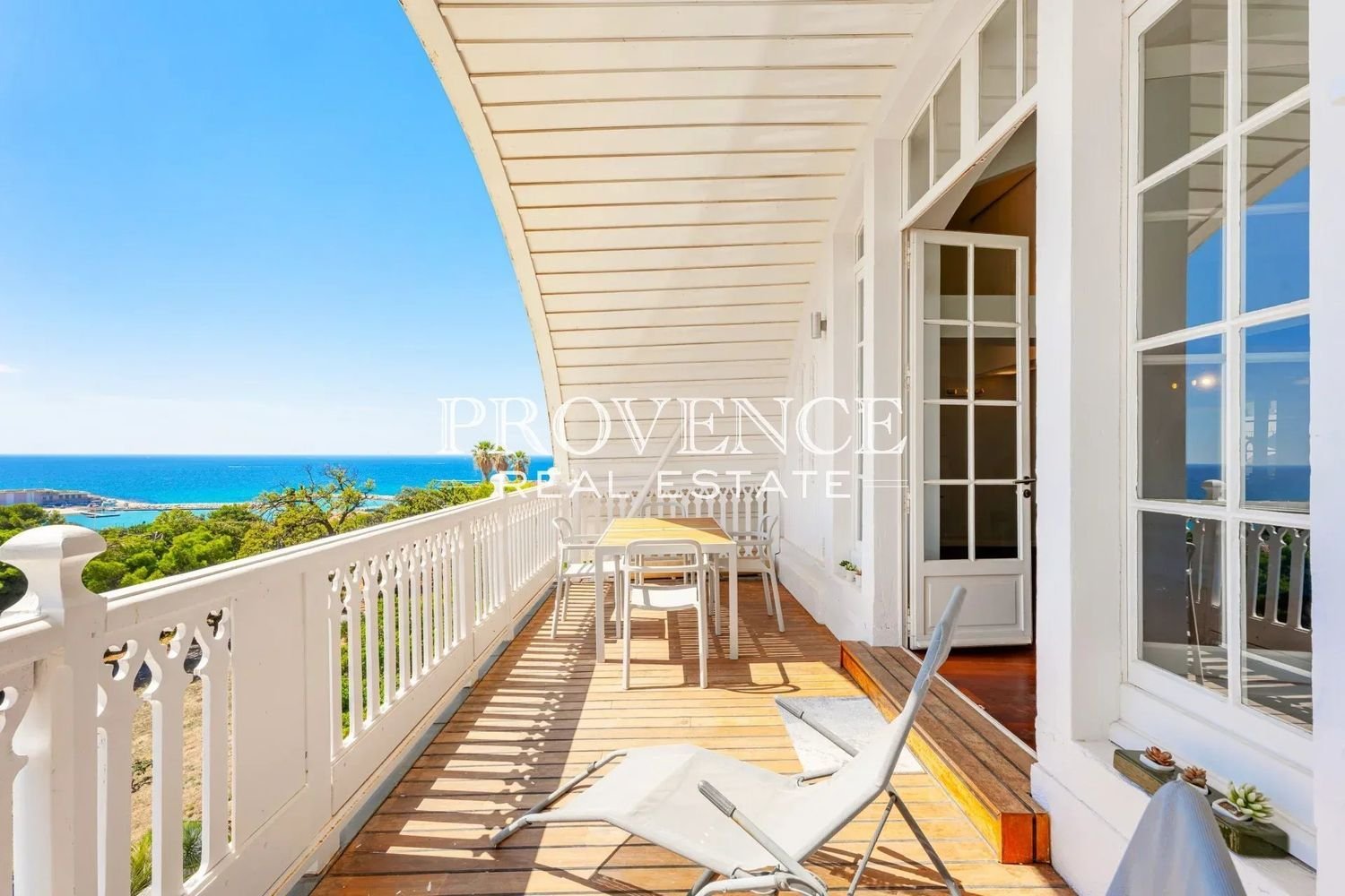 Appartement à louer, 171m², Marseille 8ème