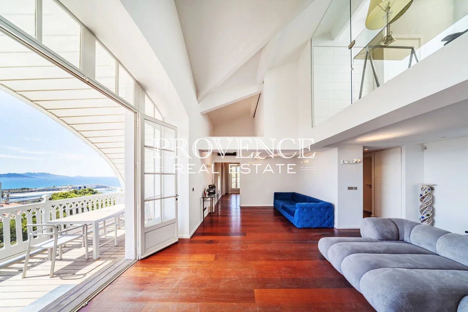 Appartement à louer, 171m², Marseille 8ème