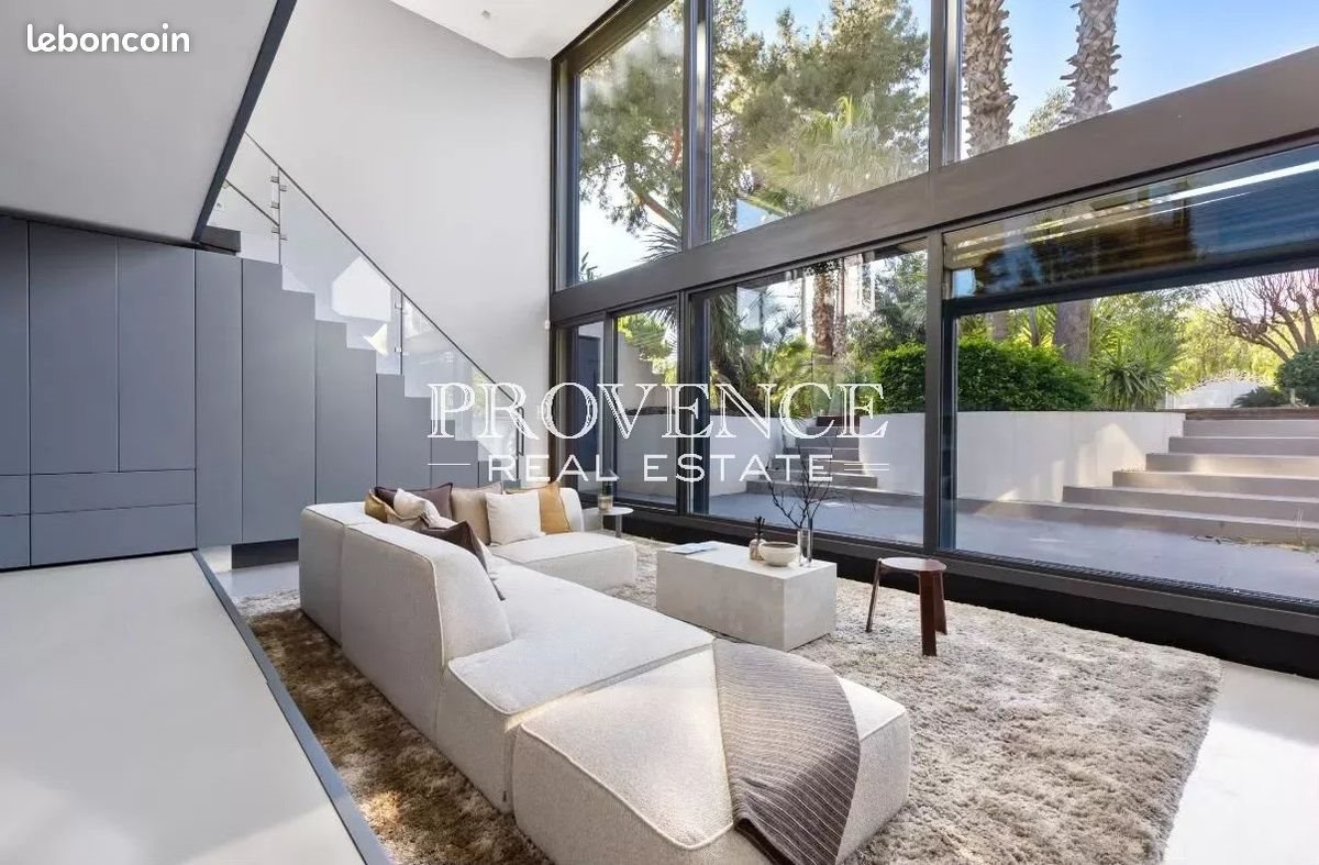 Maison à louer, 280m², Marseille 8ème