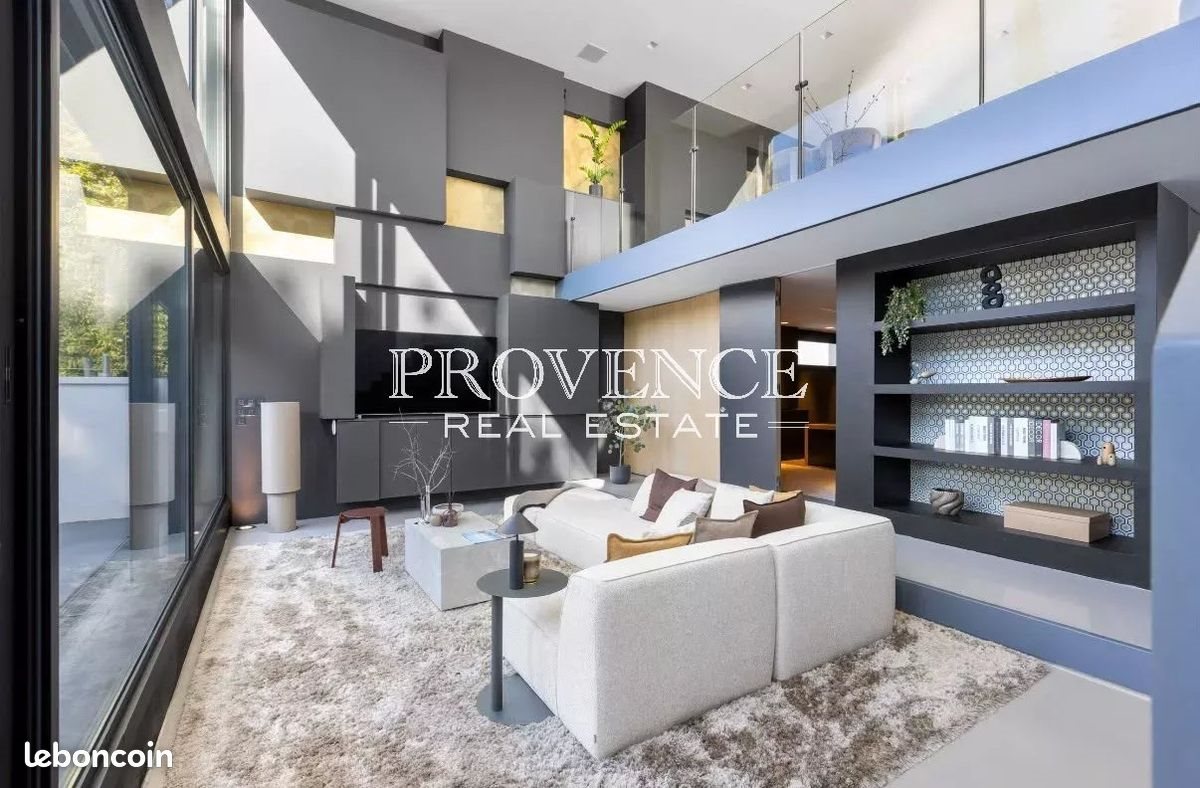 Maison à louer, 280m², Marseille 8ème