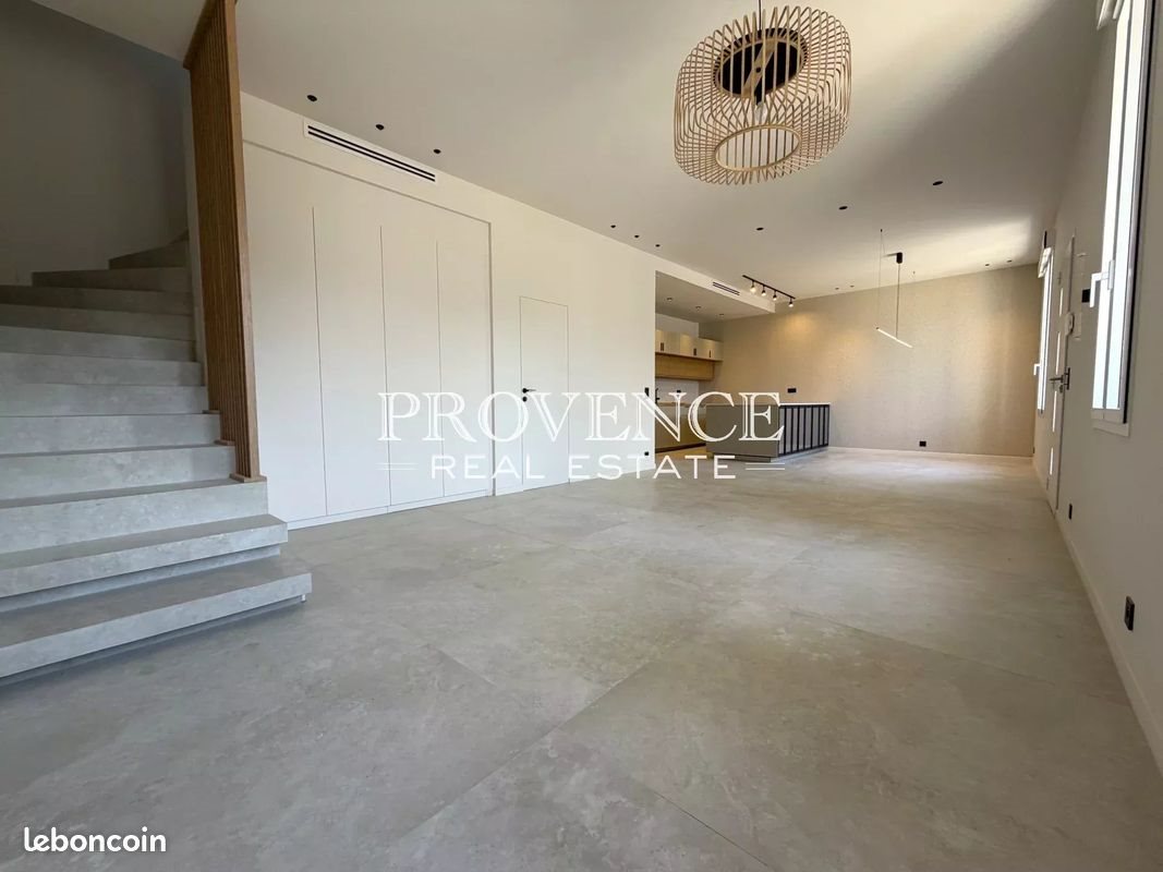 Appartement à louer, 115m², Marseille 11ème