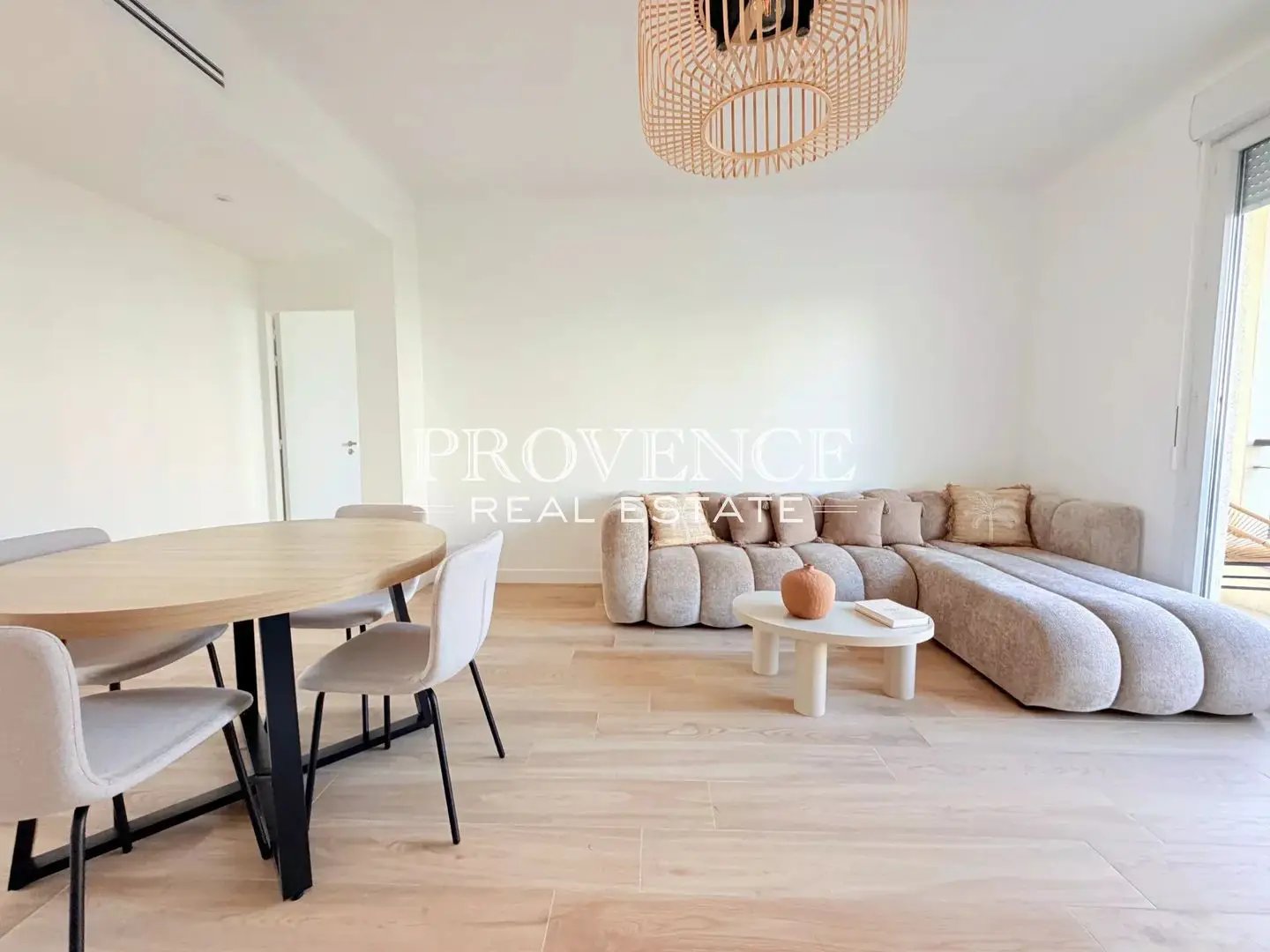 Appartement à louer, 87m², Marseille 8ème