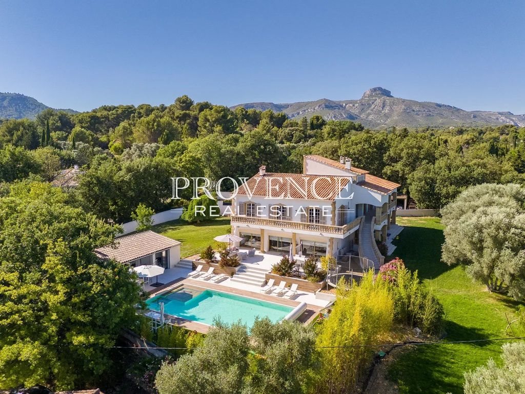 Maison à louer, 300m², Aubagne
