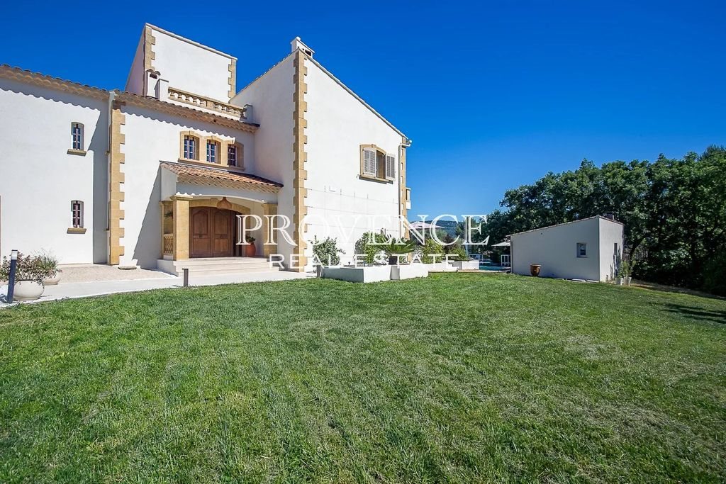 Maison à louer, 300m², Aubagne